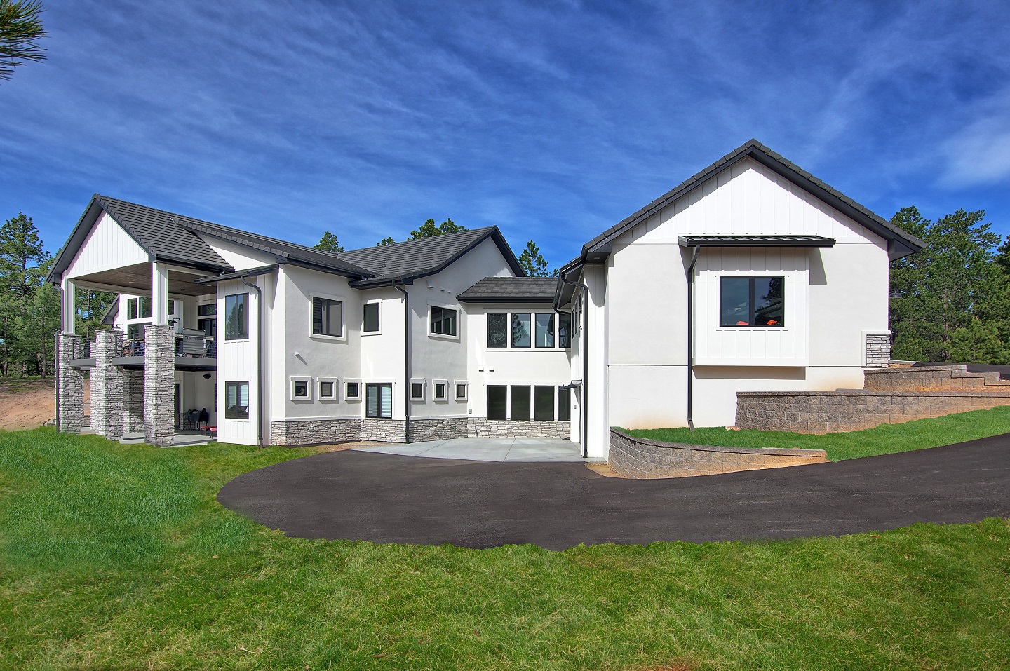 Transitional Farmhouse